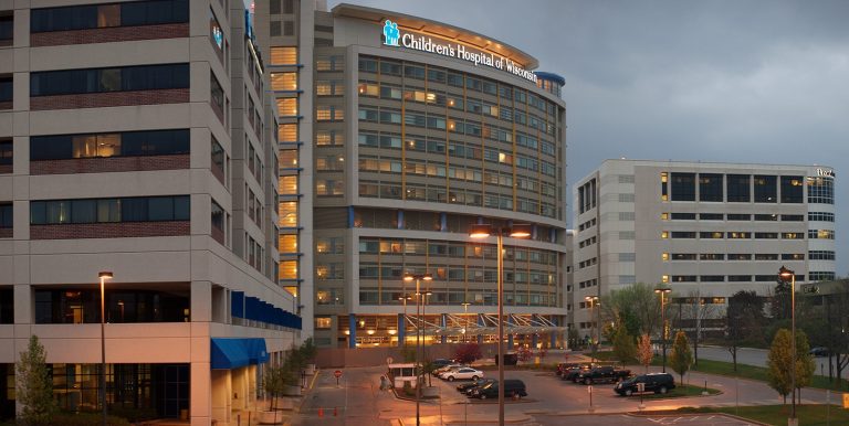 Exterior view of Children's Hospital of Wisconsin.