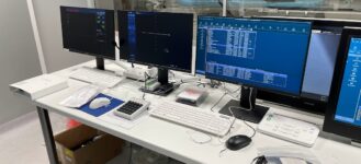 Control desks combining physiologistis' and radiographer's workstations